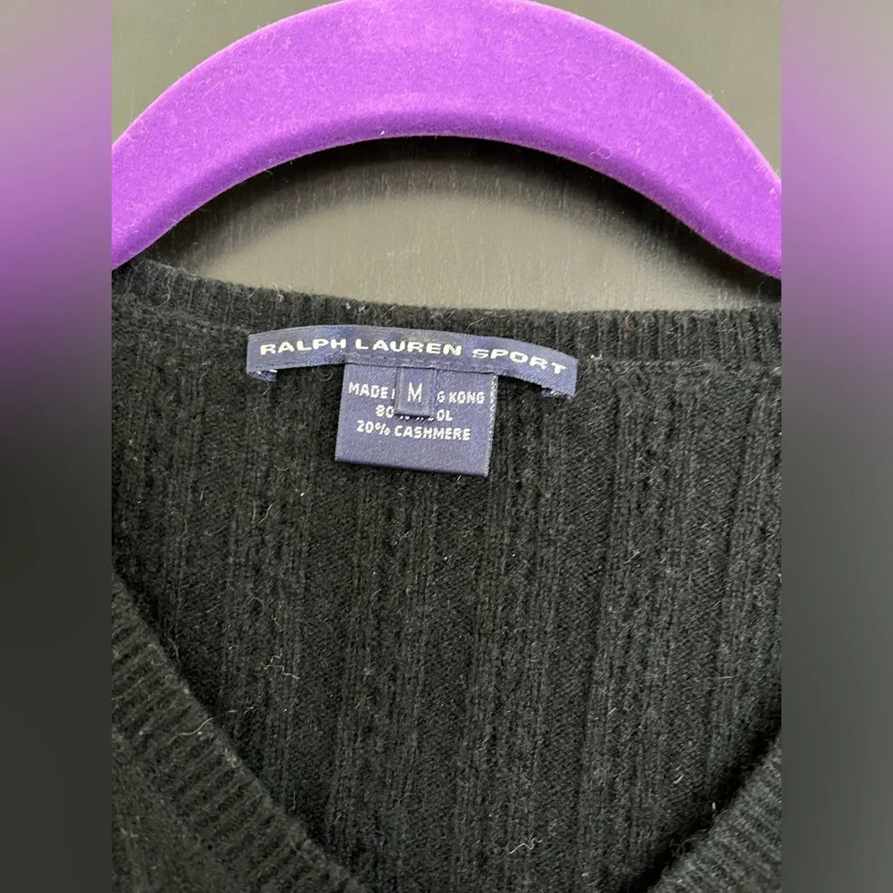 V-neck Cable Knit Sweater - Picture 3 of 9